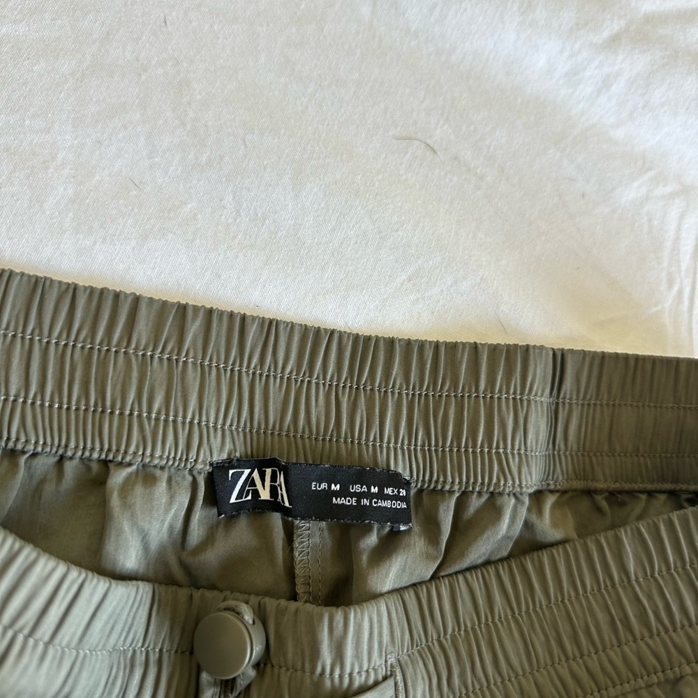 Zara Olive Green Utility Skort | Size M | Excellent Condition - Picture 4 of 4